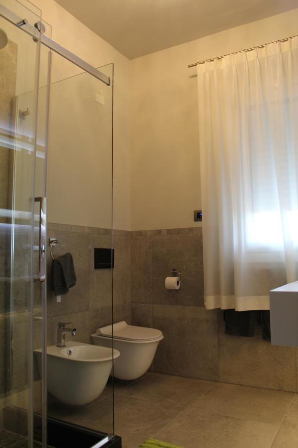 Villa Martina Luxury Rooms Desenzano del Garda Exterior photo