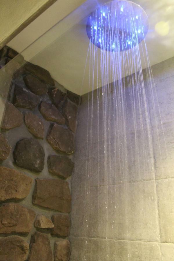 Villa Martina Luxury Rooms Desenzano del Garda Exterior photo